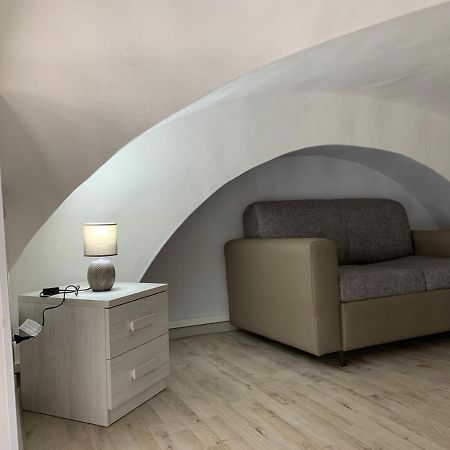 Sicily House Apartment คาตาเนีย ภายนอก รูปภาพ